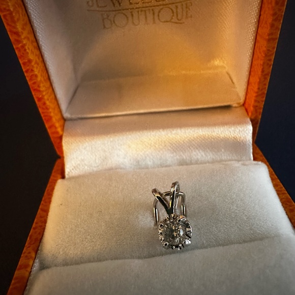 14K White Gold Diamond Pendant - Picture 2 of 6